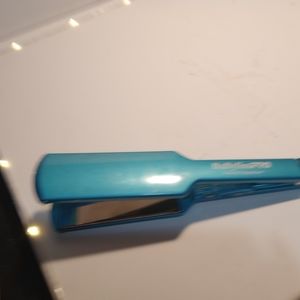 Babyliss 2' inch flat iron